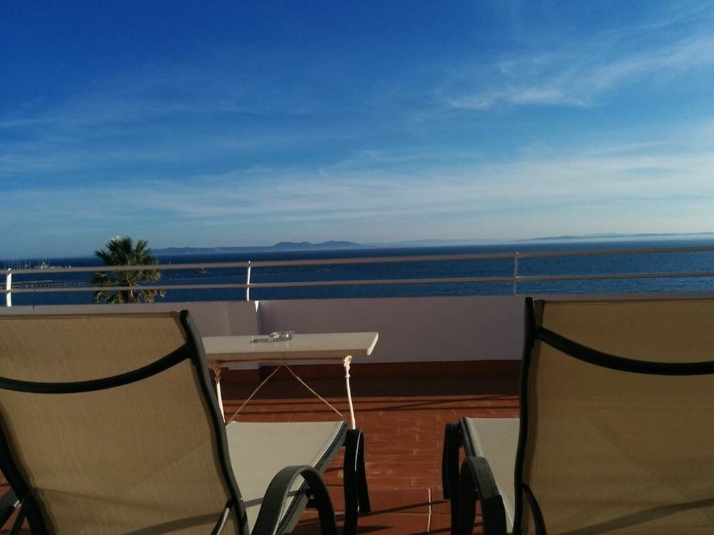 Marina Hotel